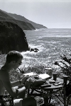 Hunter S. Thompson escribiendo en Big Sur, California, 1961