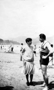 Hemingway, en la playa con Pauline Pfeiffer