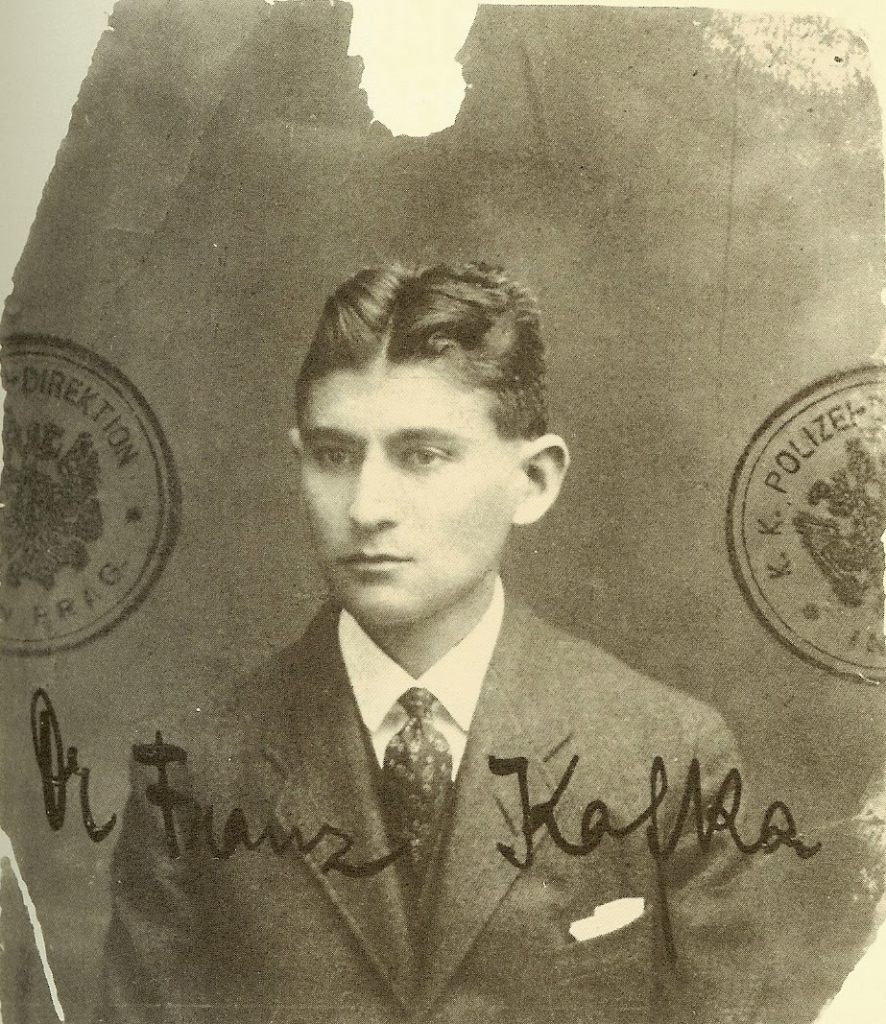 Fotografía original del pasaporte de Franz Kafka, expedido alrededor de 1915